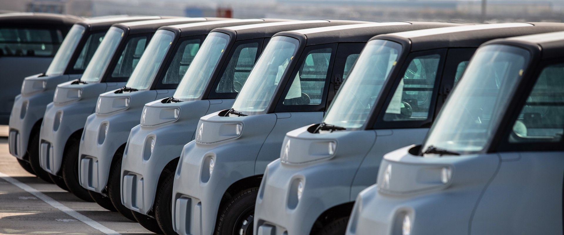 Enclosed Car Transportation Services: A Comprehensive Overview